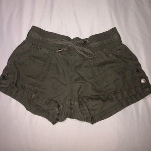 GUESS shorts